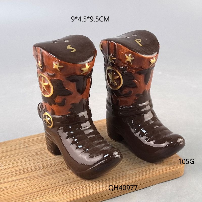 Vintage Boots Ceramic Spice Ja - Food Storage Jars 评论和价格