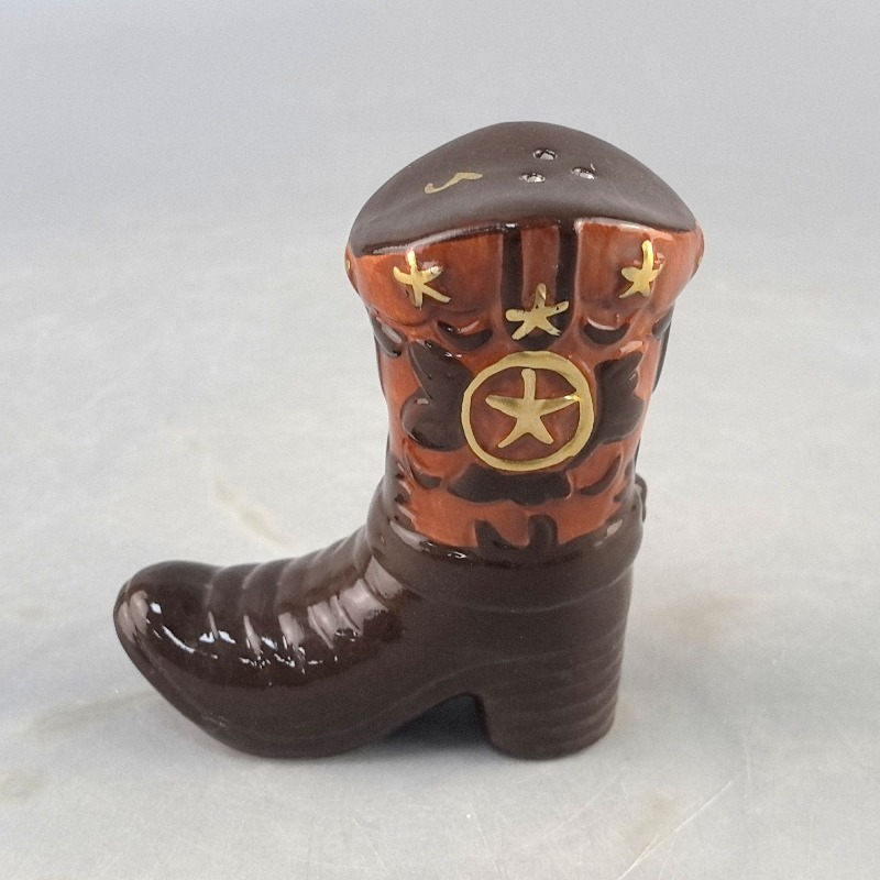 Vintage Boots Ceramic Spice Ja - Food Storage Jars 评论和价格